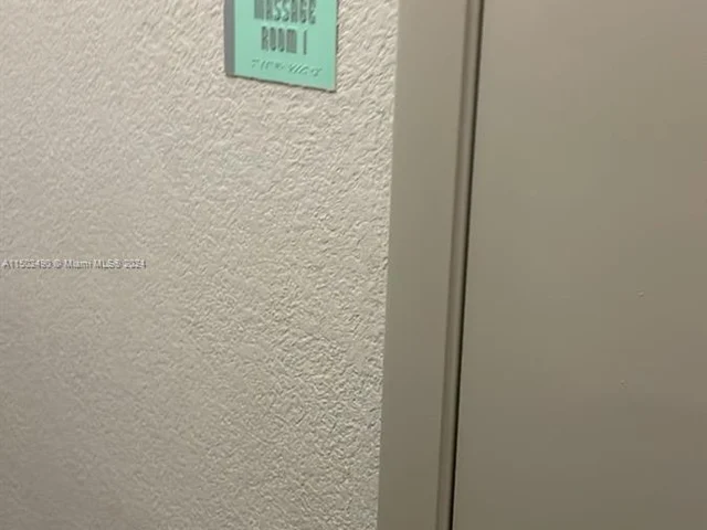 3029 NE 188th St # 720, Aventura FL 33180