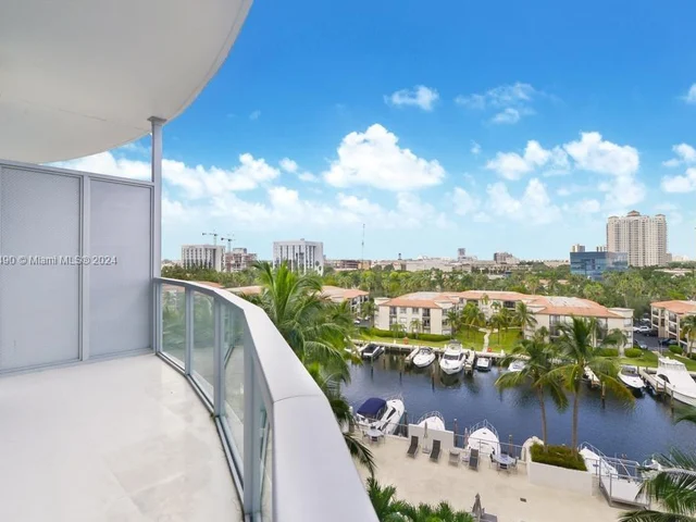 3029 NE 188th St # 720, Aventura FL 33180