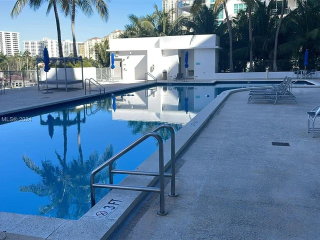 3029 NE 188th St # 720, Aventura FL 33180