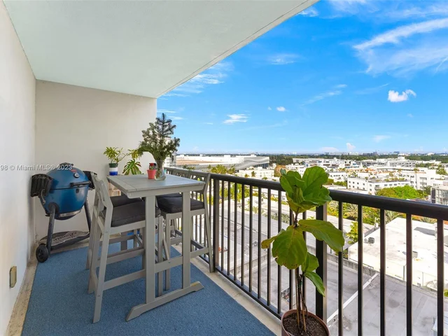 1800 Collins Ave # 12B, Miami Beach FL 33139