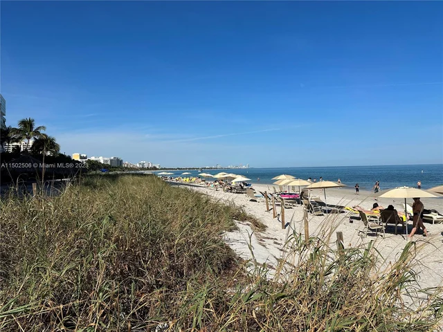 1111 Crandon Blvd # B105, Key Biscayne FL 33149