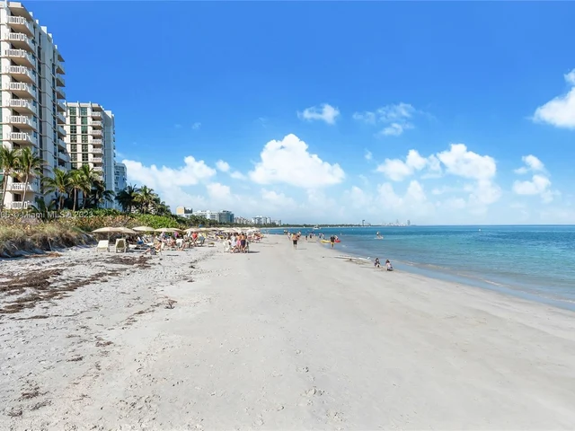 1111 Crandon Blvd # B105, Key Biscayne FL 33149