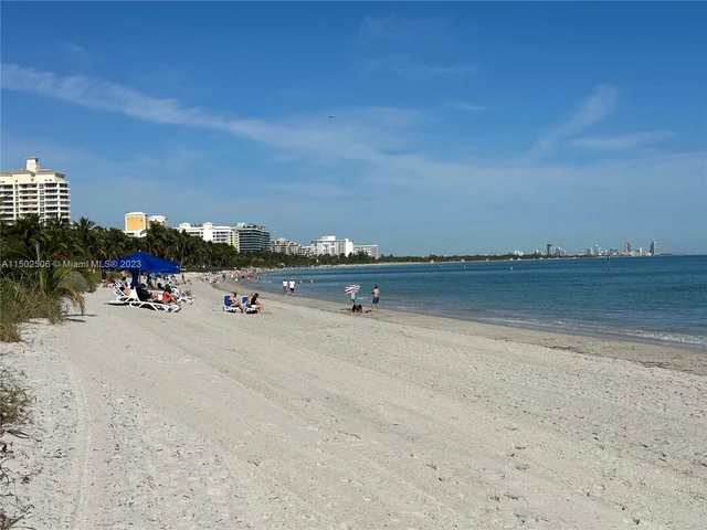 1111 Crandon Blvd # B105, Key Biscayne FL 33149