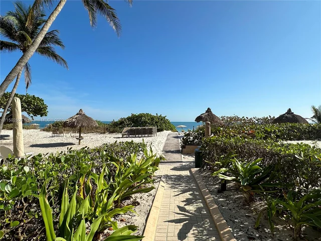 1111 Crandon Blvd # B105, Key Biscayne FL 33149