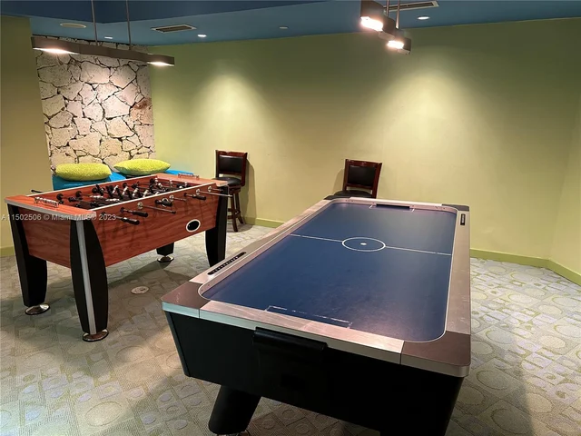 1111 Crandon Blvd # B105, Key Biscayne FL 33149