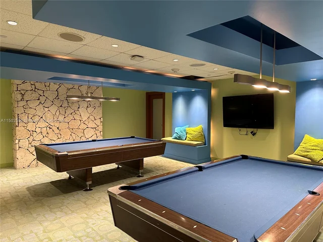 1111 Crandon Blvd # B105, Key Biscayne FL 33149