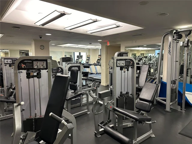 1111 Crandon Blvd # B105, Key Biscayne FL 33149