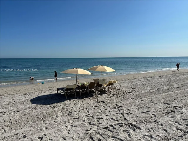 1111 Crandon Blvd # B105, Key Biscayne FL 33149