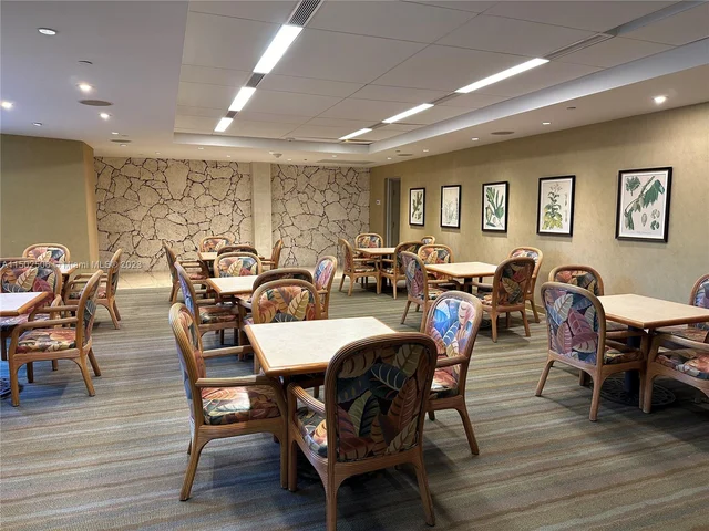 1111 Crandon Blvd # B105, Key Biscayne FL 33149