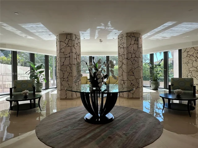 1111 Crandon Blvd # B105, Key Biscayne FL 33149