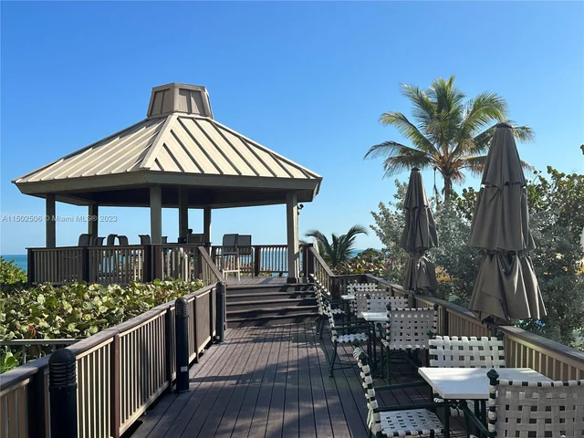 1111 Crandon Blvd # B105, Key Biscayne FL 33149