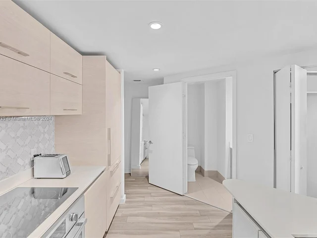 1300 S Miami Ave # 3709, Miami FL 33130