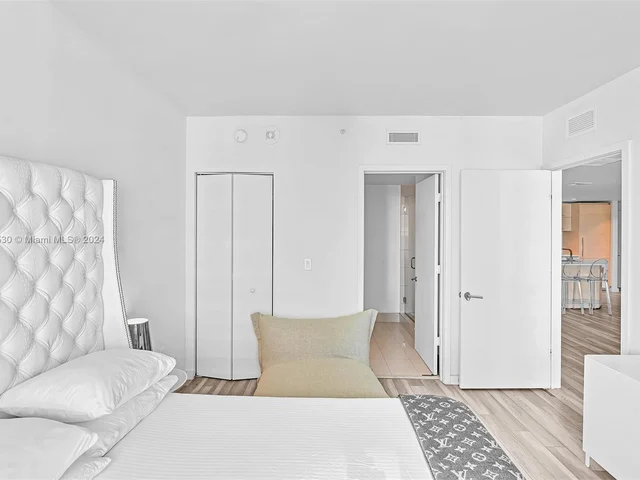 1300 S Miami Ave # 3709, Miami FL 33130