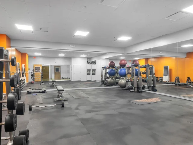 1717 N Bayshore Dr # 1531, Miami FL 33132