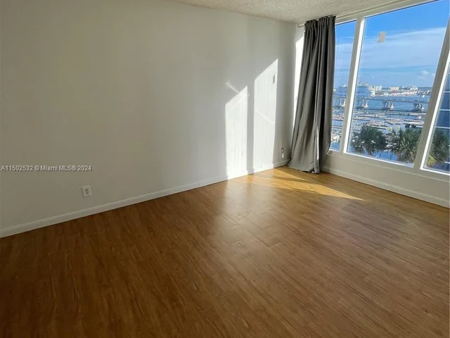 1717 N Bayshore Dr # 1531, Miami FL 33132