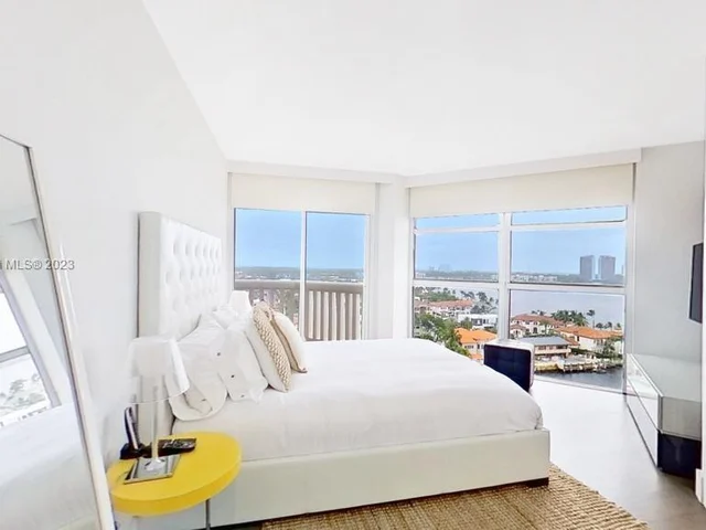 1000 W Island Blvd # 1202, Aventura FL 33160