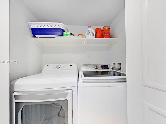 1000 W Island Blvd # 1202, Aventura FL 33160