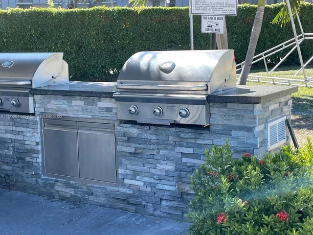 3401 N Country Club Dr # 117, Aventura FL 33180