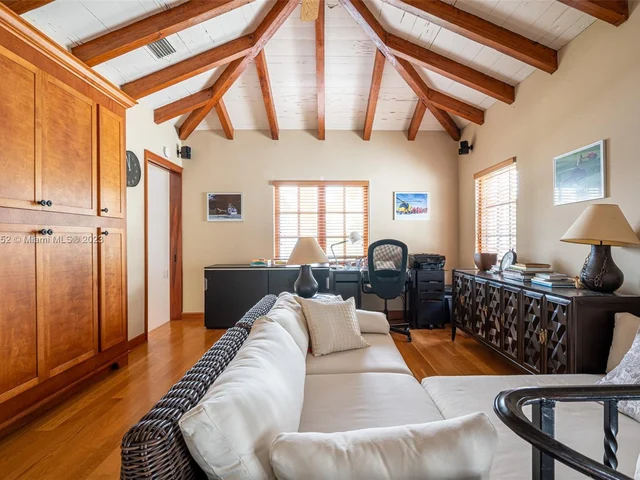 1545 Pennsylvania Ave, Miami Beach FL 33139