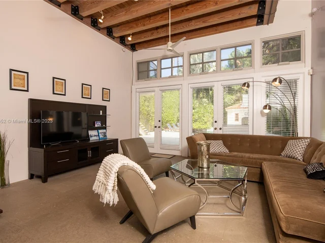 1545 Pennsylvania Ave, Miami Beach FL 33139