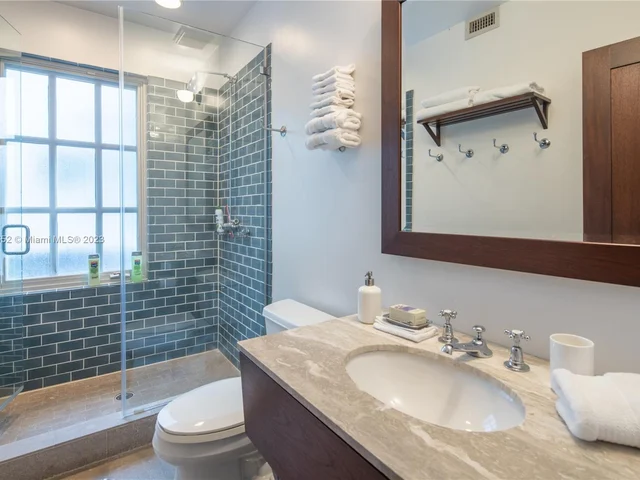 1545 Pennsylvania Ave, Miami Beach FL 33139