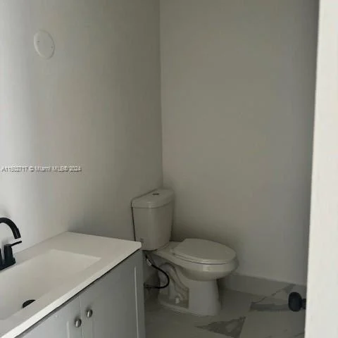 5300 Washington St # T125, Hollywood FL 33021