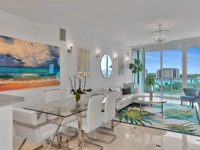 100 S Pointe Dr # 702, Miami Beach FL 33139