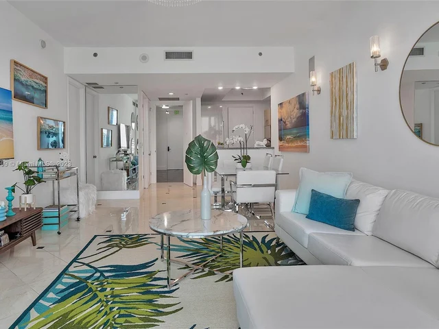 100 S Pointe Dr # 702, Miami Beach FL 33139