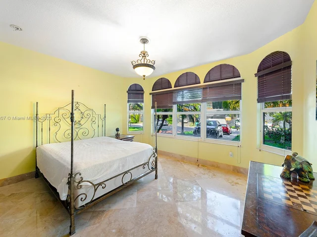 306 Atlantic Ave, Sunny Isles Beach FL 33160