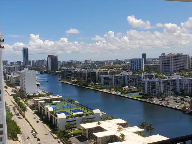 2101 S Ocean Dr # 2407, Hollywood FL 33019