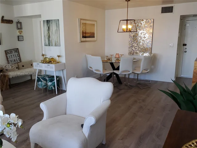 2101 S Ocean Dr # 2407, Hollywood FL 33019