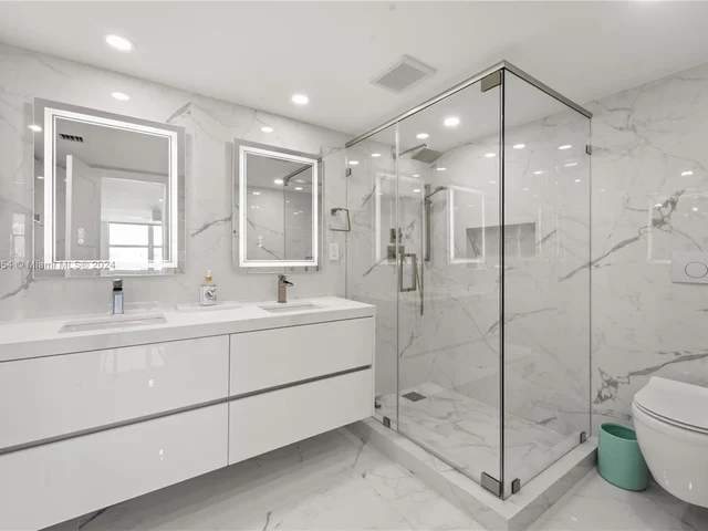 2801 NE 183rd St # 2116W, Aventura FL 33160