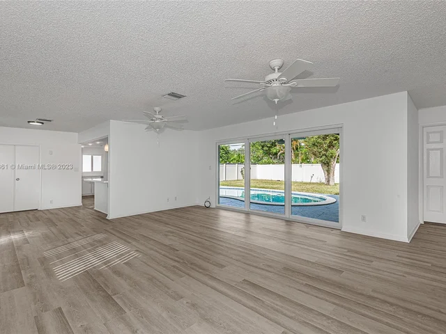 28 SW 9th Ave, Boca Raton FL 33486