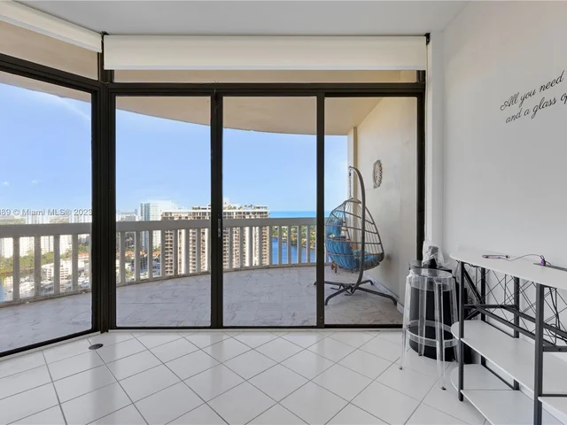 19355 E Turnberry Way, Aventura FL 33180