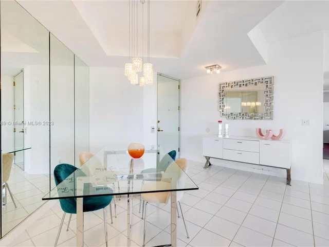 19355 E Turnberry Way, Aventura FL 33180