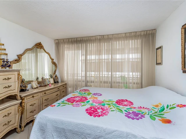 13951 Kendale Lakes Cir # 707A, Miami FL 33183