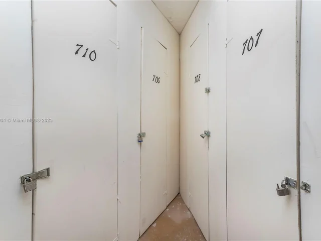 13951 Kendale Lakes Cir # 707A, Miami FL 33183