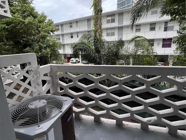 1610 NW N River Dr # 208, Miami FL 33125