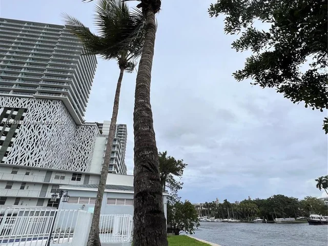 1610 NW N River Dr # 208, Miami FL 33125