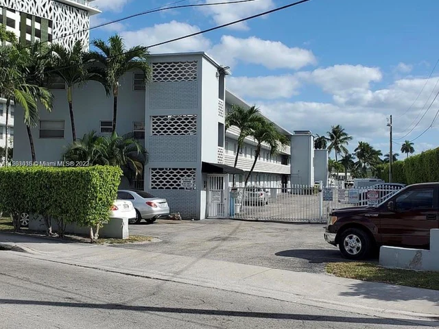 1610 NW N River Dr # 208, Miami FL 33125