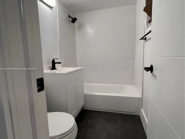 1610 NW N River Dr # 208, Miami FL 33125