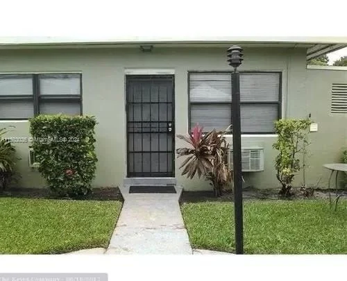 1845 Pembroke Rd # 22, Hollywood FL 33020