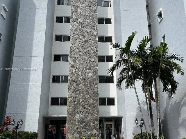 2530 SW 3rd Ave # 105, Miami FL 33129