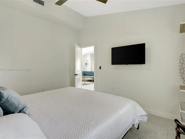 351 NE 7th Ave # 6, Delray Beach FL 33483