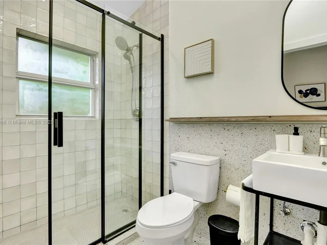 351 NE 7th Ave # 7, Delray Beach FL 33483