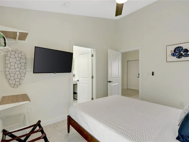 351 NE 7th Ave # 7, Delray Beach FL 33483