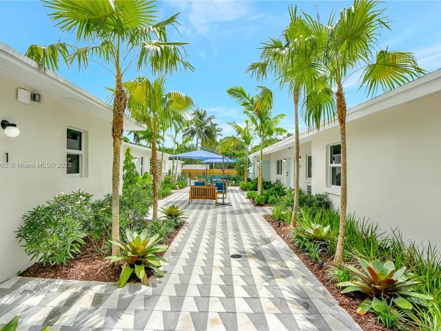 351 NE 7th Ave # 9, Delray Beach FL 33483