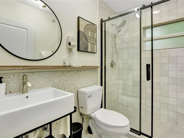 351 NE 7th Ave # 9, Delray Beach FL 33483