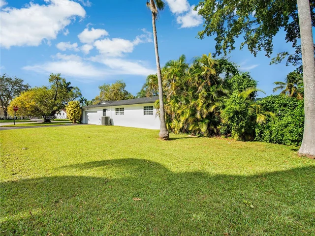 17191 SW 86th Ave, Palmetto Bay FL 33157