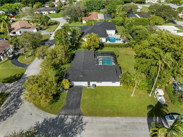 17191 SW 86th Ave, Palmetto Bay FL 33157